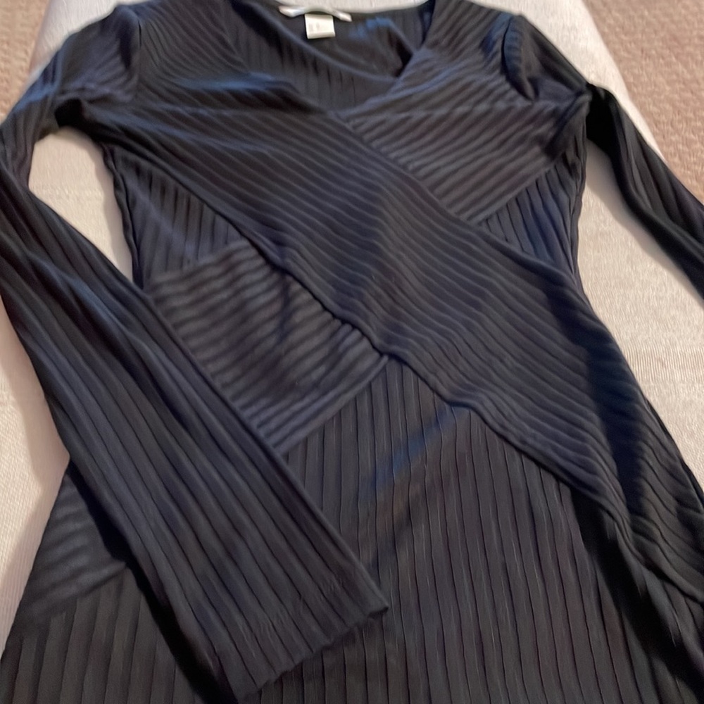 NEW Really cute little sexy black dress. Has Chris crossed details on the front - Picture 5 of 8